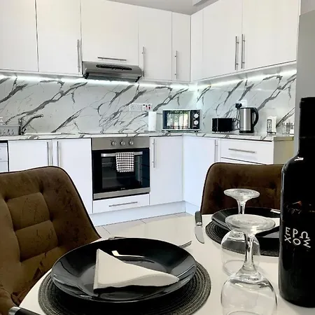 Diana Townhouse 1 Διαμέρισμα Πάφος