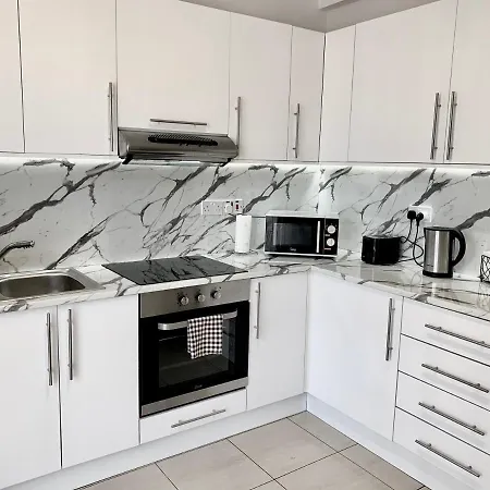 Διαμέρισμα Diana Townhouse 1 *